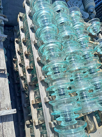 Предлагаем новые дешевые изоляторы ПС-70Е 390 руб/шт с НДС в Красноярске Красноярск - изображение 1